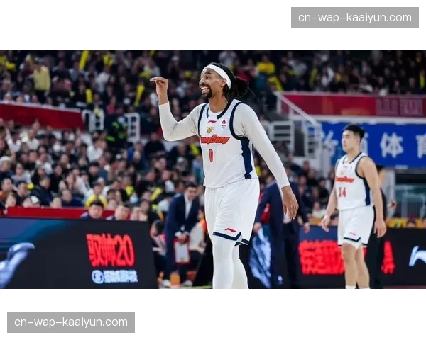 广东双外援萨林杰萨姆纳确定复出 内线防守得到补强